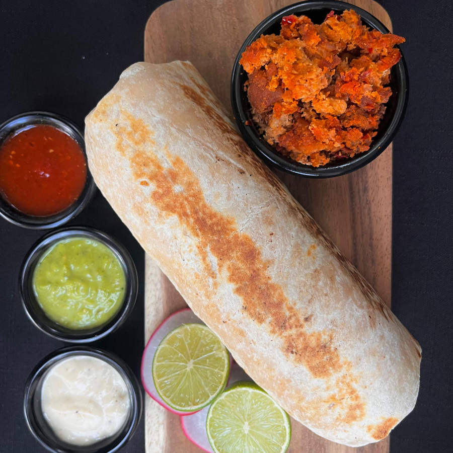 Burrito Chorizo + papas fritas