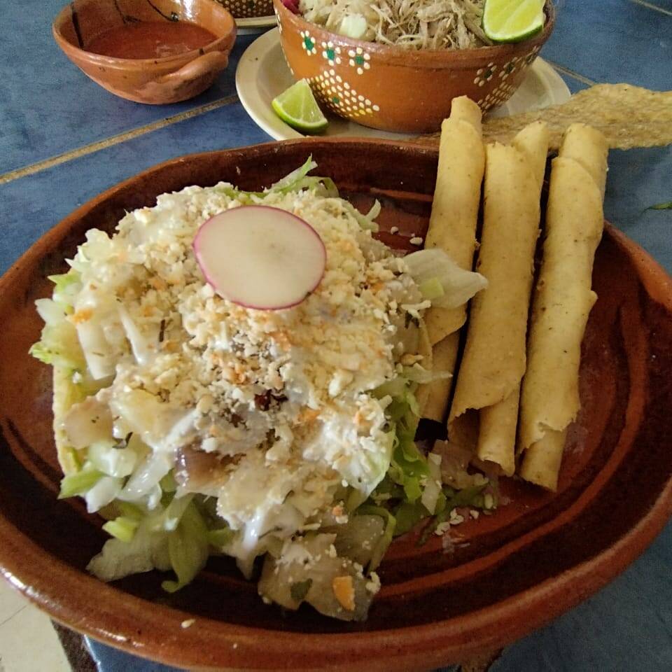 TOSTADA Y TACOS PARA ACOMPAÑAR