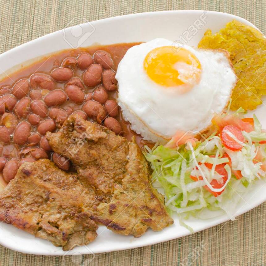 Bandeja Casera La Villa con Carne de Res