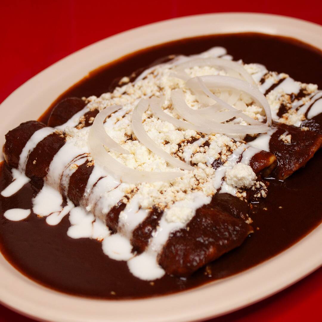 ENCHILADAS DE MOLE