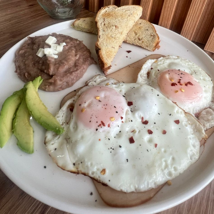 2 Huevos