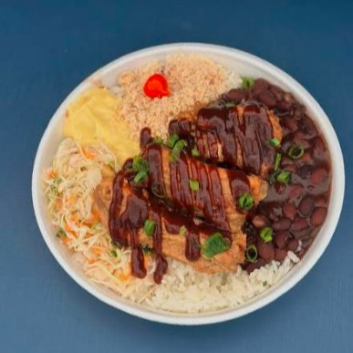 Nessa Opção acompanha : Arroz, Feijão, Farofa, Salada do dia e Macarrão