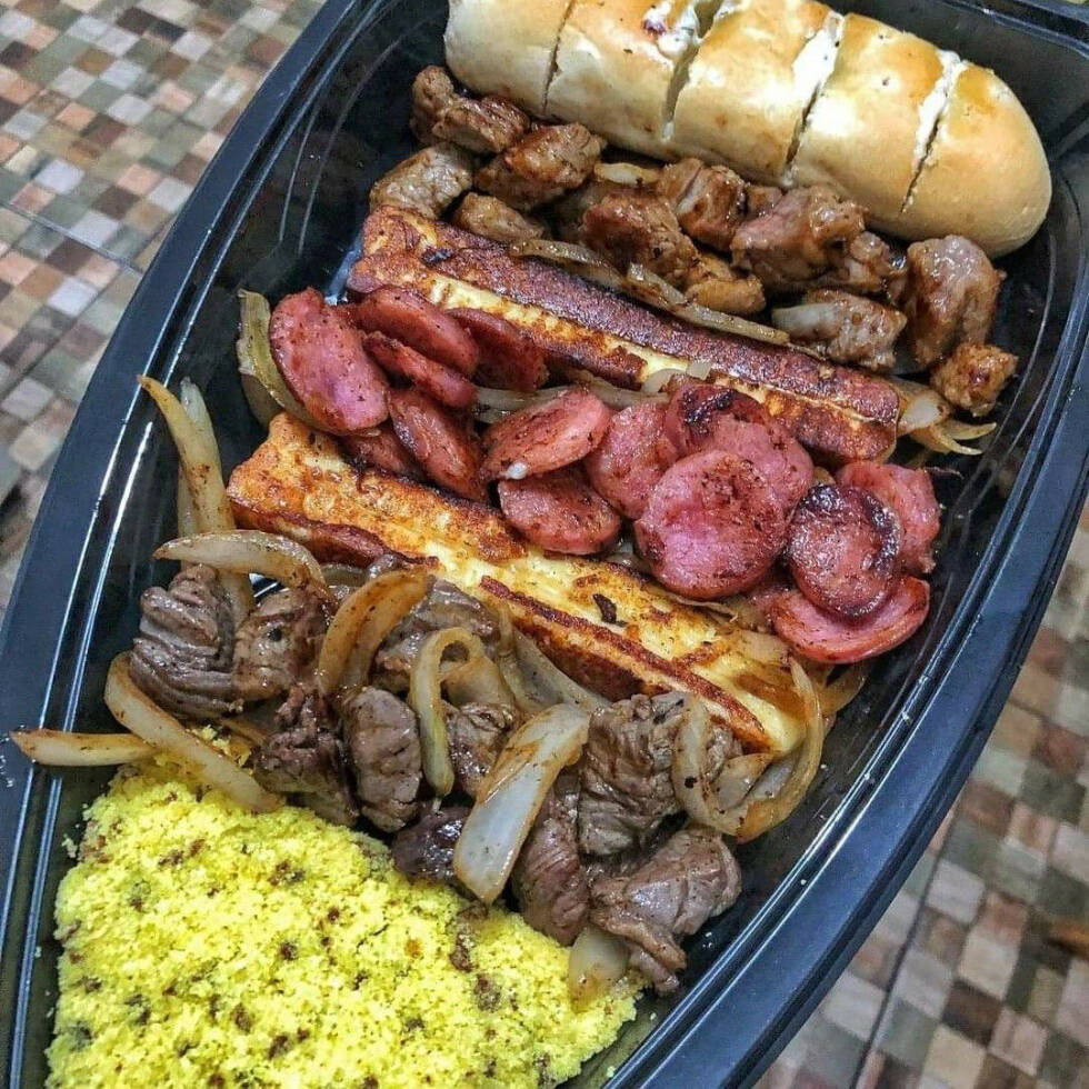 3 ESPETOS COMPLETOS + 2 DOG TRADICIONAL + 1 BATATA SIMPLES + 1 BATATA RECHEADA + 1 REFRIGERANTE DE 2L
