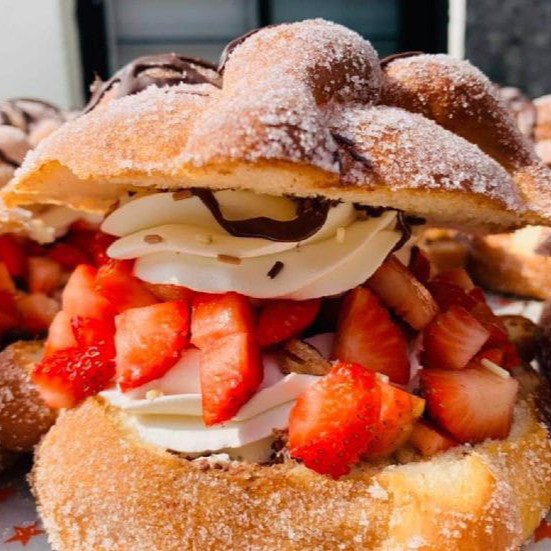 Pan de Muerto Relleno