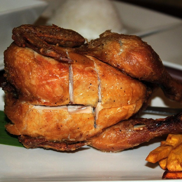 combo pollo entero frito ( familiar) el buen sabor