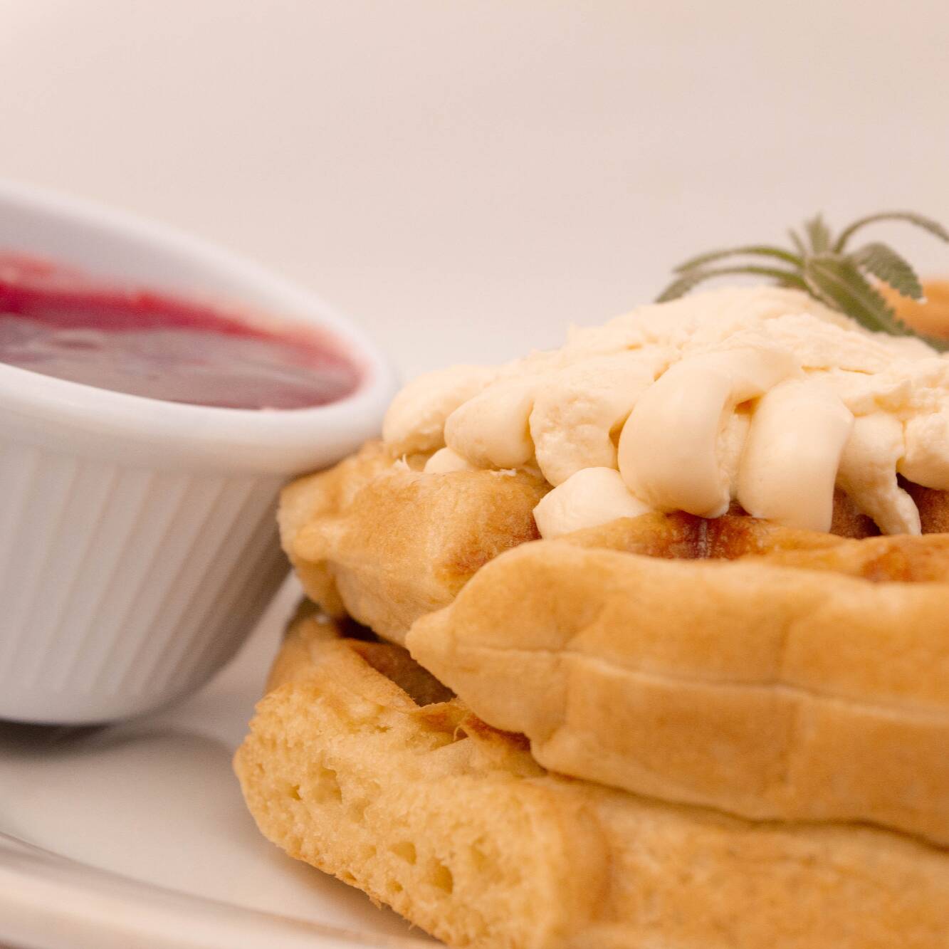 Waffle M. Fresa con Philadelphia