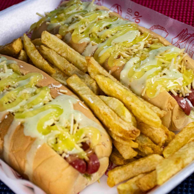 2’ Perros Gratinado & Papas Fritas