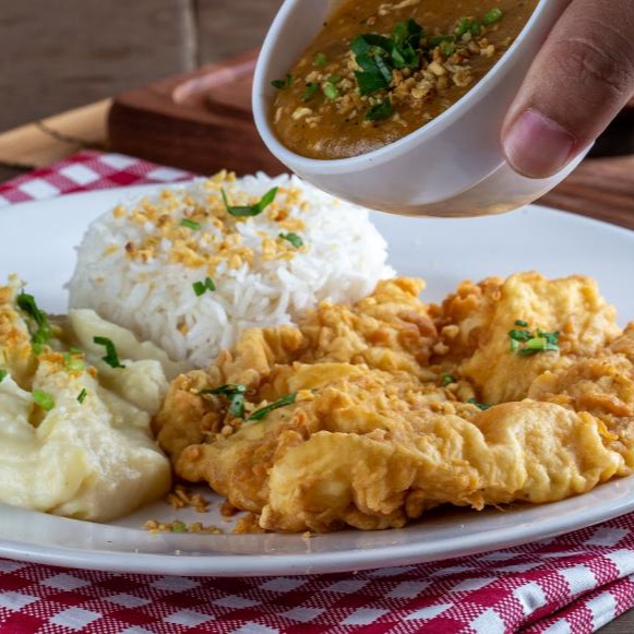 Acompanha arroz, pirão, purê de batatas ou fritas.