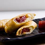 MASSA FINA RECHEADO COM GOIABADA