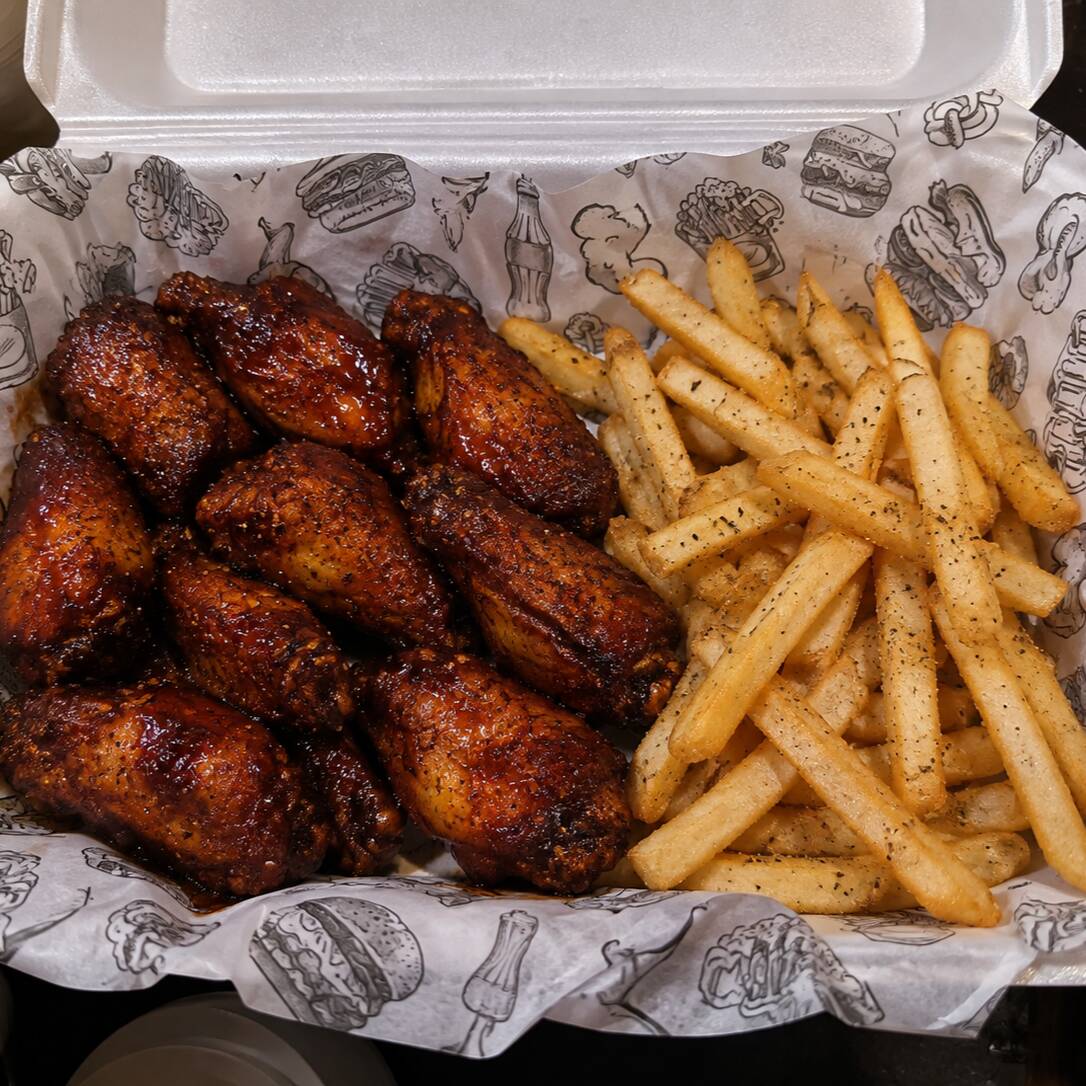 9 Alitas+ Papas