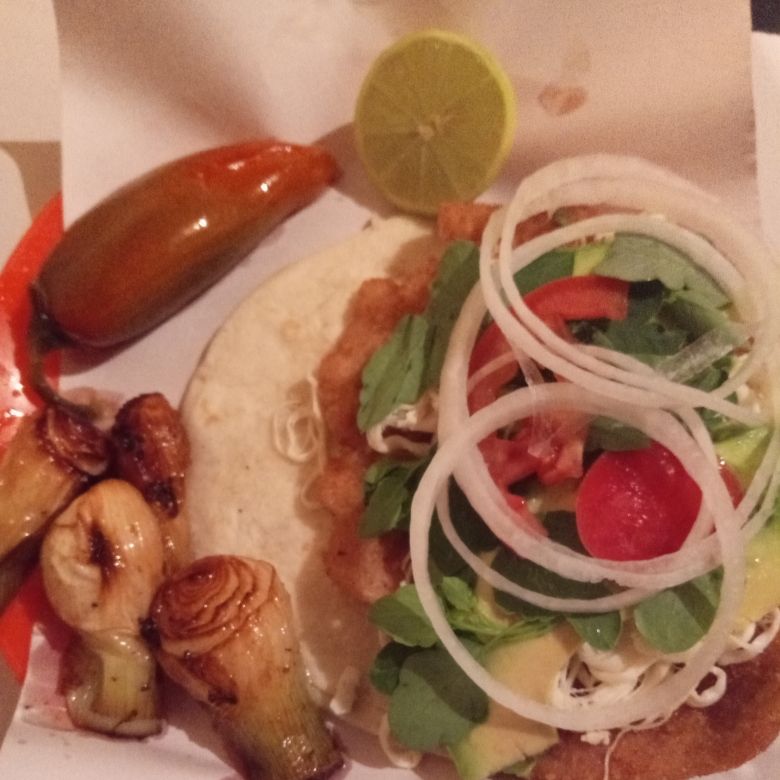 taco de milanesa de pollo