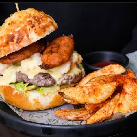 HAMBURGUESA MAR Y TIERRA