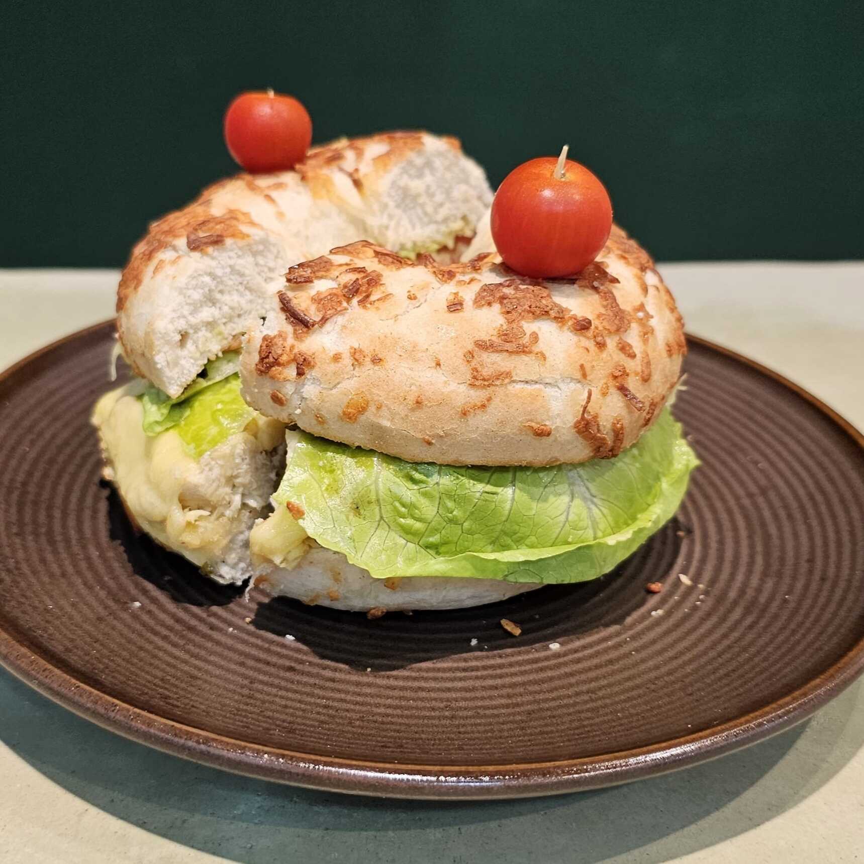 Bagel de Pollo