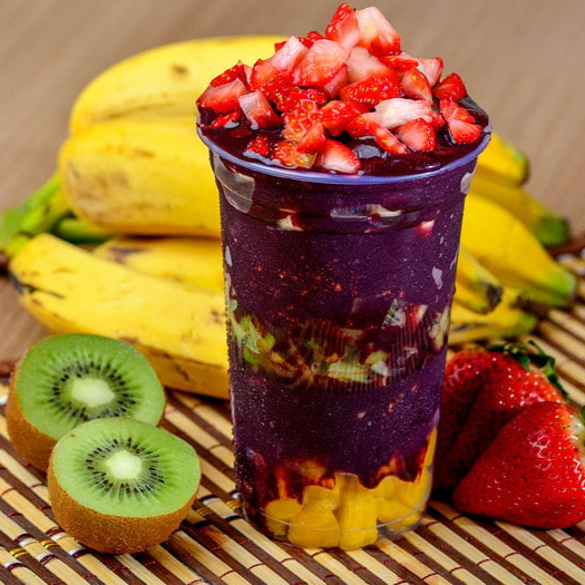 Monte seu proprio açaí com o tamanho e complemento á sua escolha! Até 3 acompanhamentos gratis.