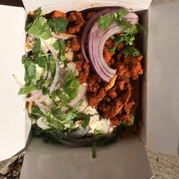 Chilaquiles Verdes con Pastor