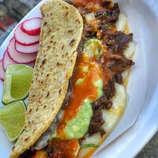 Quesadilla gigante