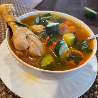 CONSOME DE POLLO 1/2 LITRO