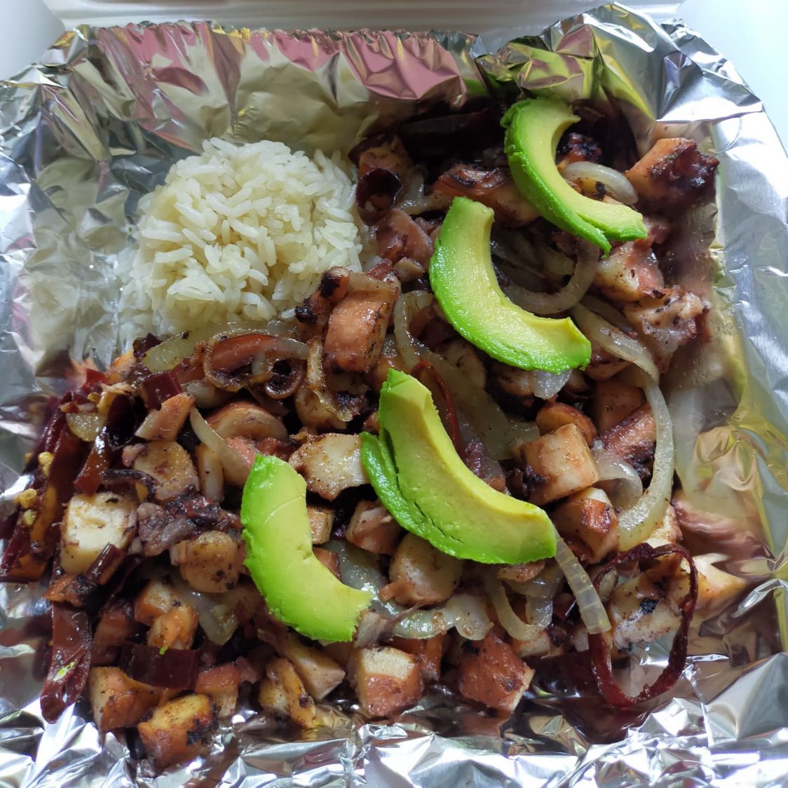 Pulpo al Ajillo