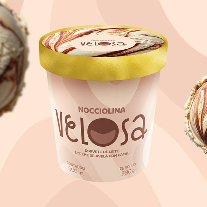 Sorvete de leite e creme de avelã, de sabor autêntico, suave, envolvente e enriquecido com cacau.