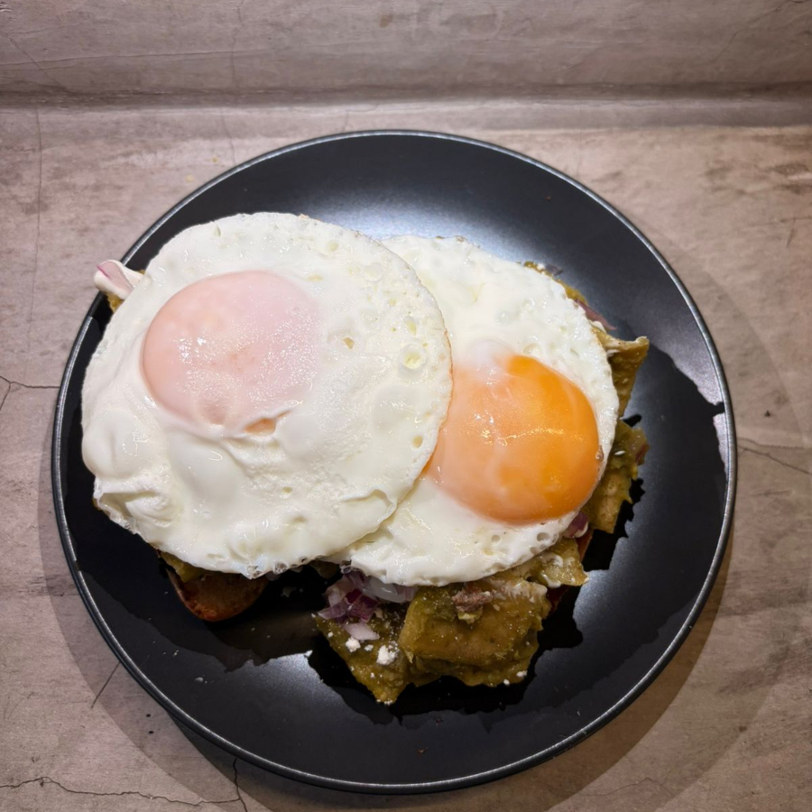 Tecolotas con Huevo Estrellado Tierno