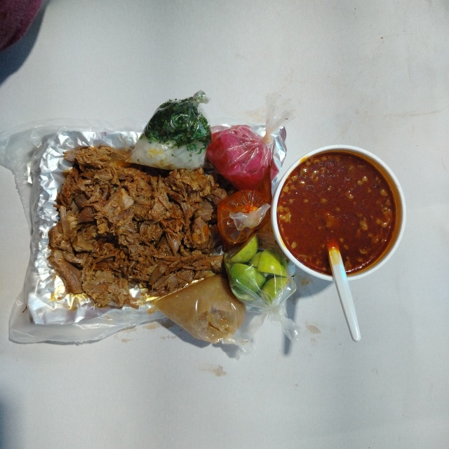 ½ kg de birria res