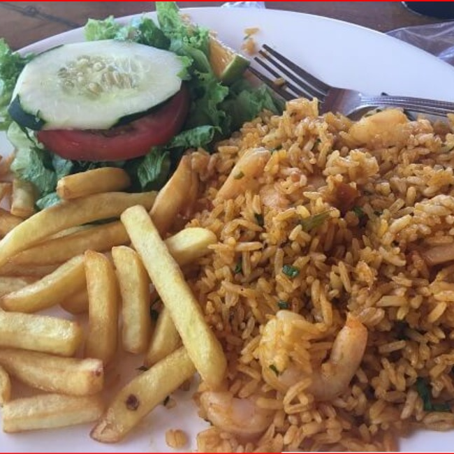 Cantones con Papas y Ensalada