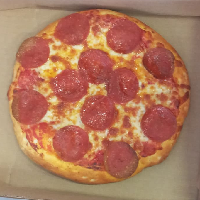 Pizza Personal de Peperoni.