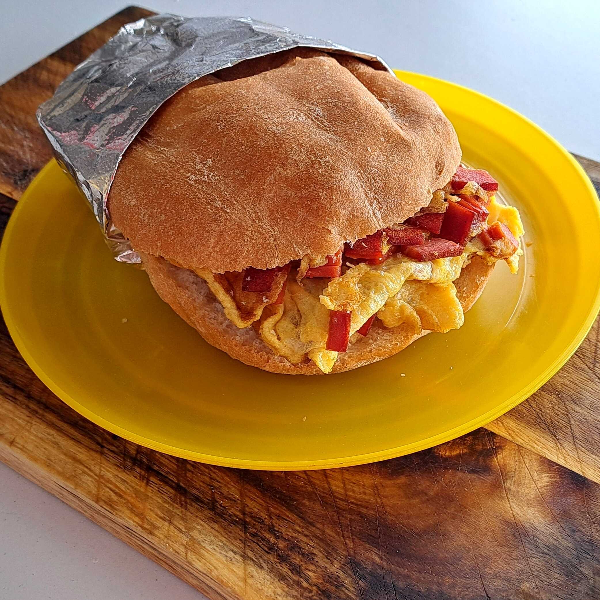 Torta de huevo con salchicha CHIMEX