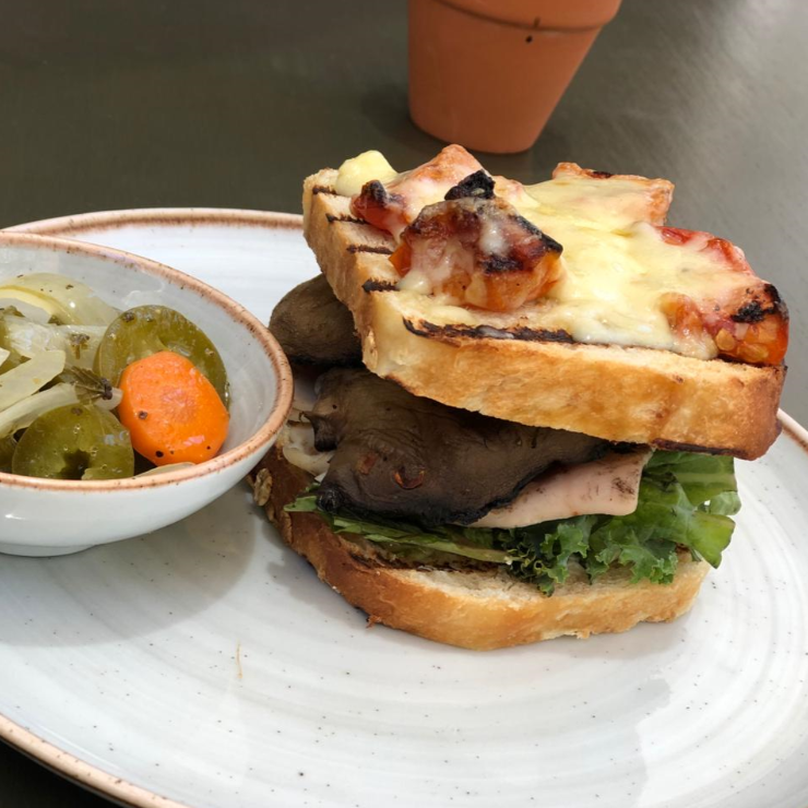 Sándwich de Jamón y Setas