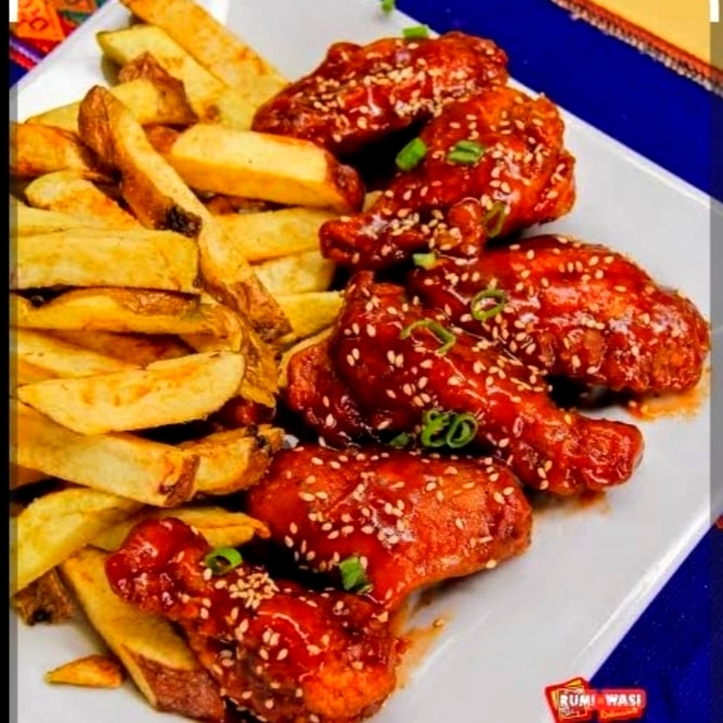 Alitas BBQ más PEPSI