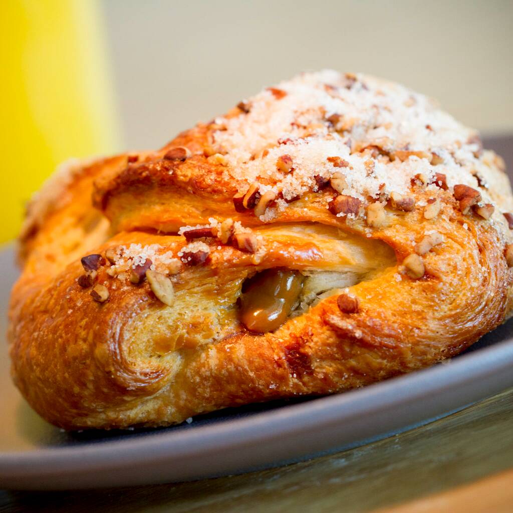 Croissant de Leche Quemada