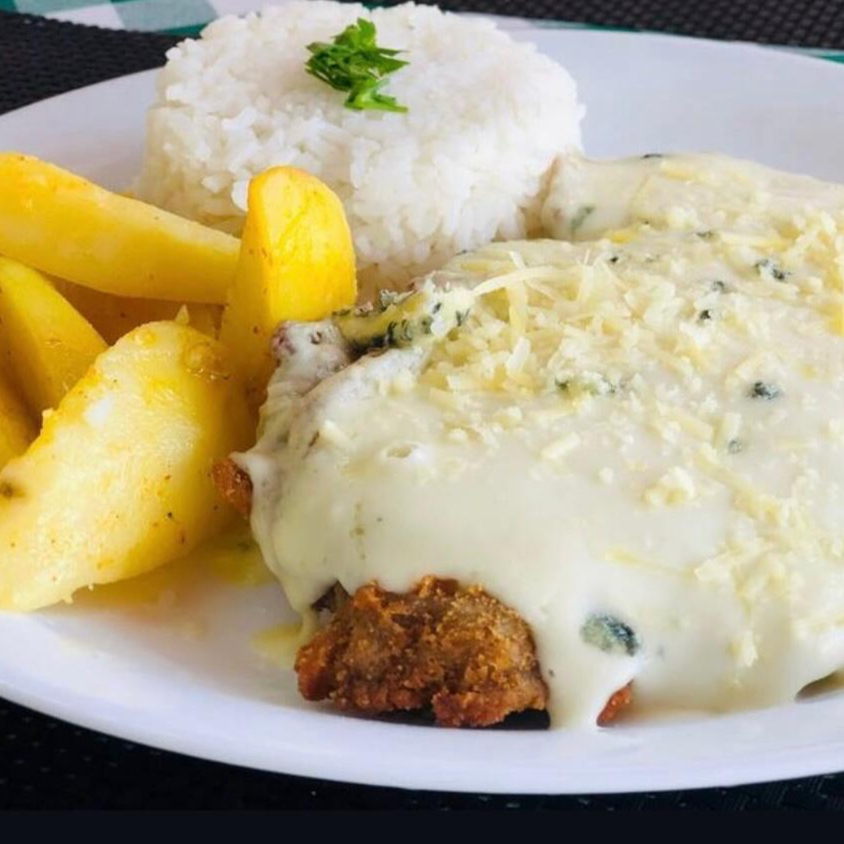 Delicioso Filé ao Molho 4 Queijos