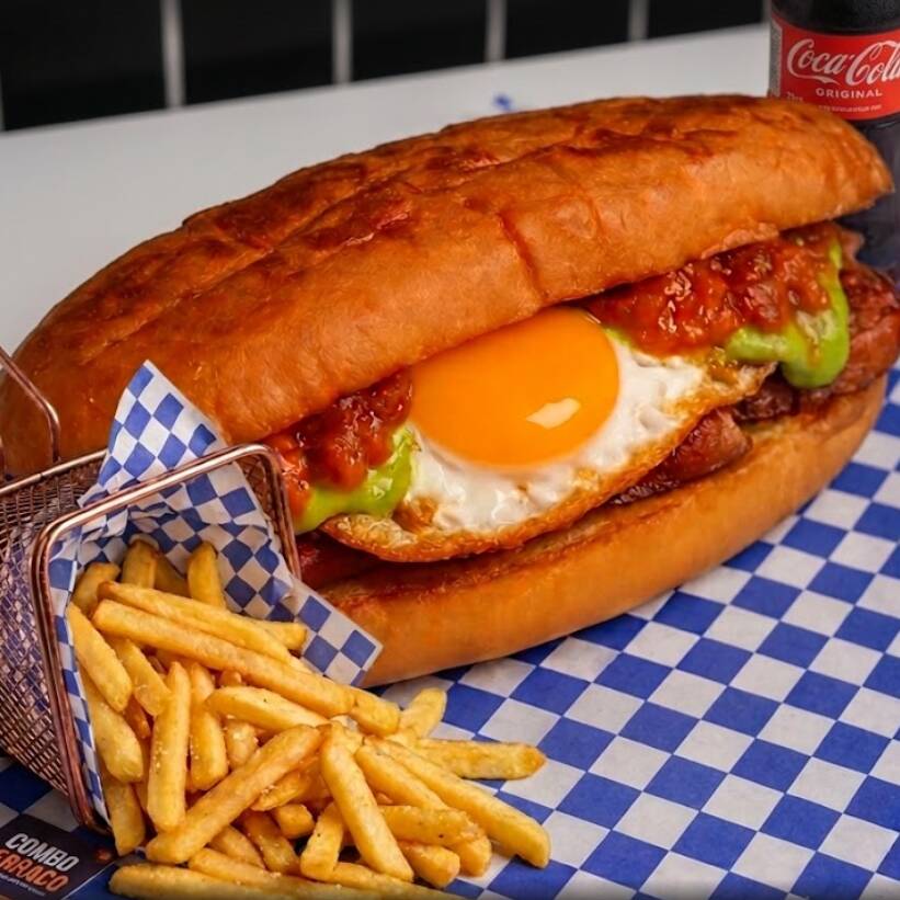Choripan El Berraco + Papas y Gaseosa