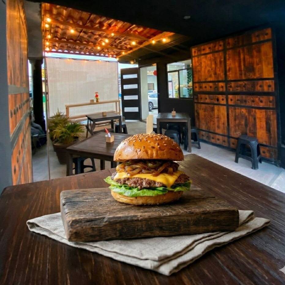 Hamburguesa Clásica o Hawaiana