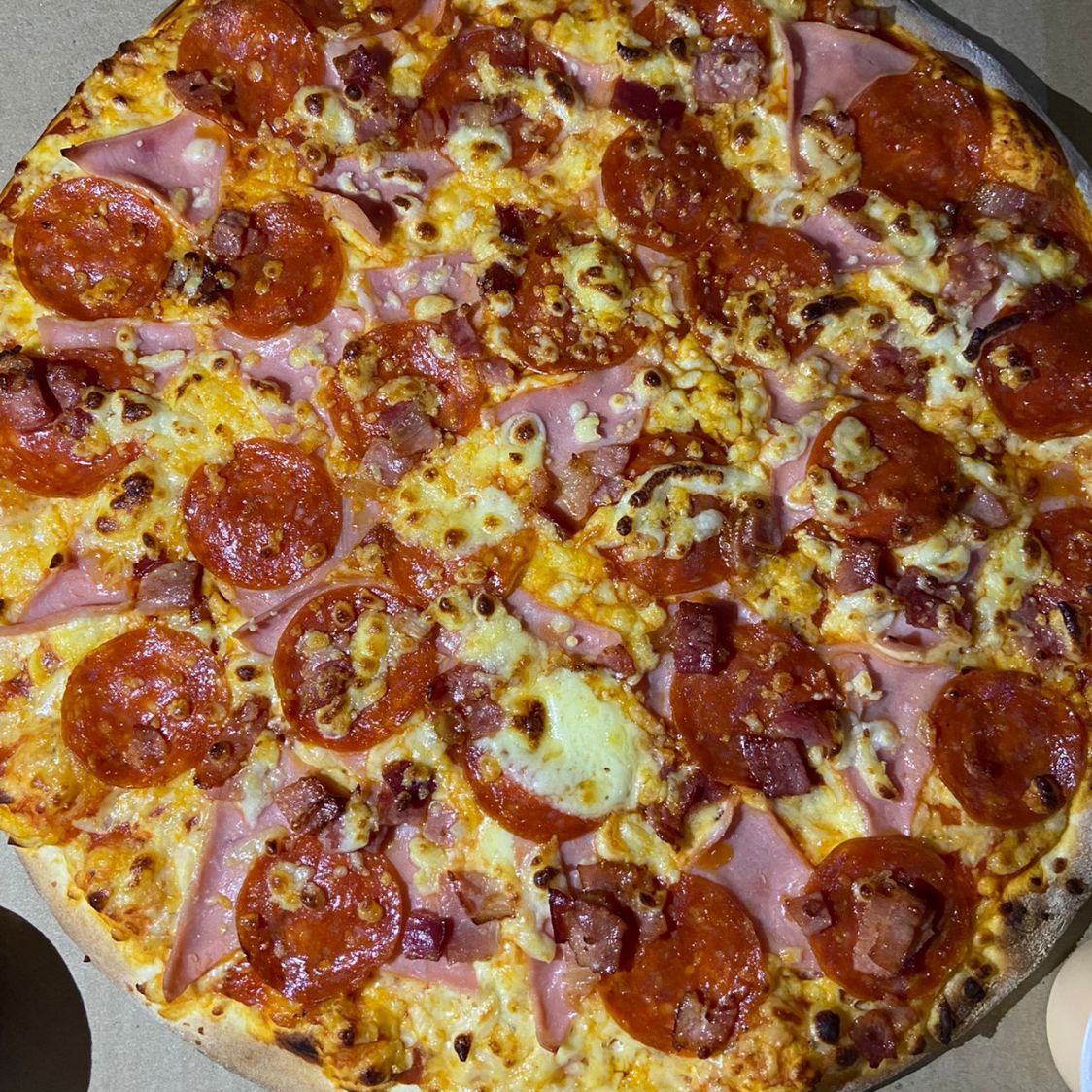 Pizza Carnes Frías Familiar 16"