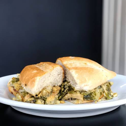 Torta de rajas con huevo
