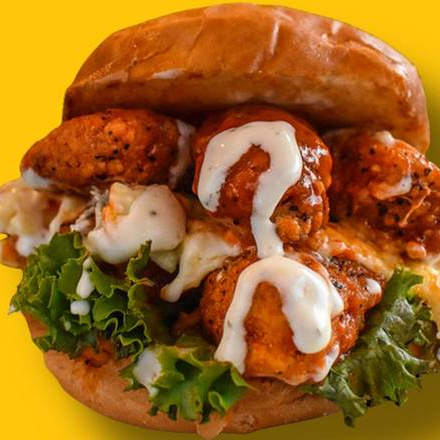 Hamburguesa de Pollo Crujiente + 6pz Boneless