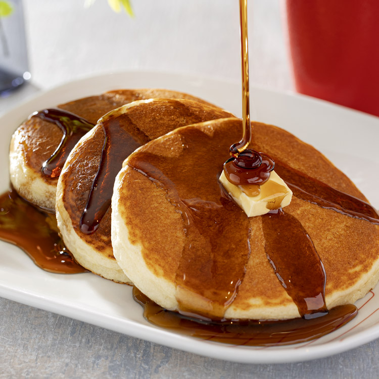 HOT CAKES CON CHOCOMILK