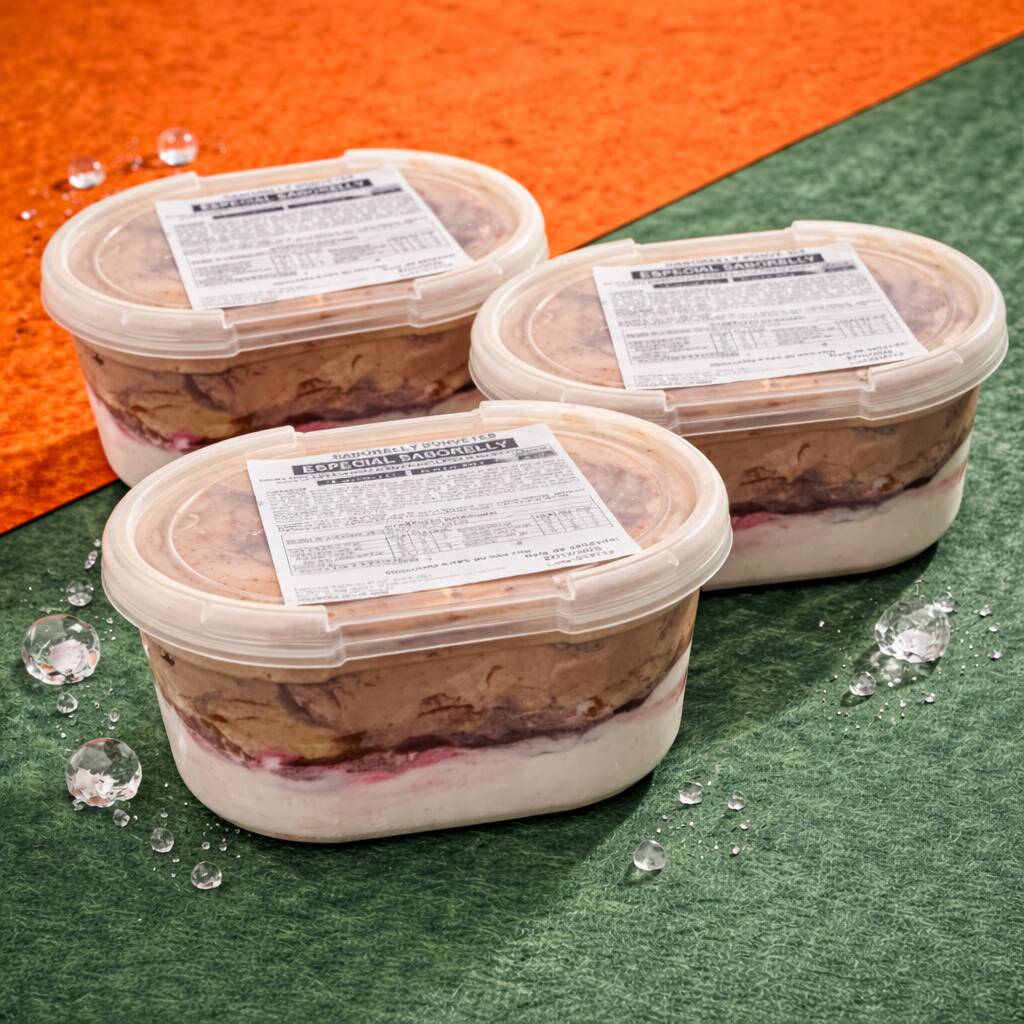 Descubra a deliciosa satisfação de se deliciar com o nosso 'Combo 3 potes de 1 litro'. Uma oferta especial que permite que você selecione três potes de sorvete das suas variedades favoritas. Cada pote é repleto de sabores autênticos e intensos, criando uma experiência de degustação verdadeiramente prazerosa. Ideal para compartilhar com amigos e família ou desfrutar sozinho. Faça a sua escolha e mergulhe na cremosidade e frescor dos nossos sorvetes premium.