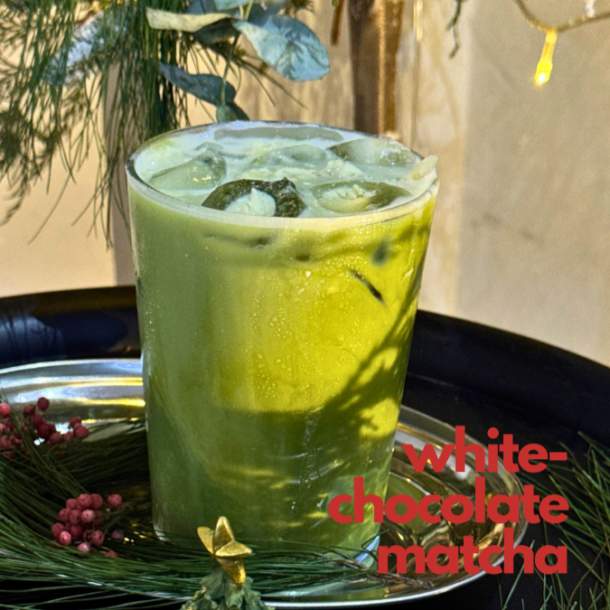 White chocolate matcha frio
