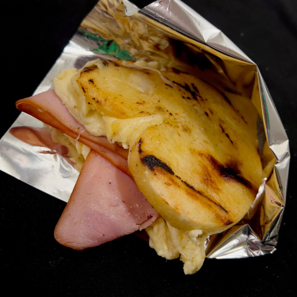 Arepa Jamón y Queso