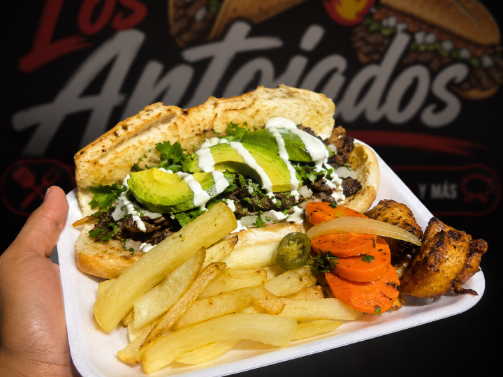 Los Antojados