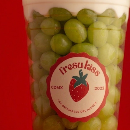 Solo Uvas Chico