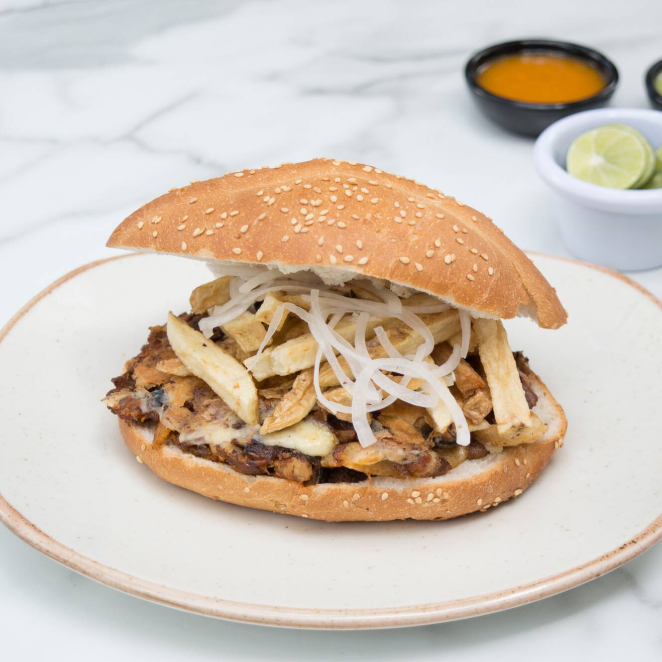 Torta de bistec con champiñones