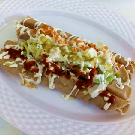 Cuatro Favoritas con Refresco
