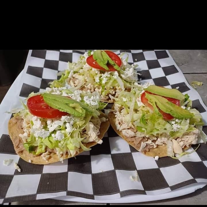 Tostadas de Pollo