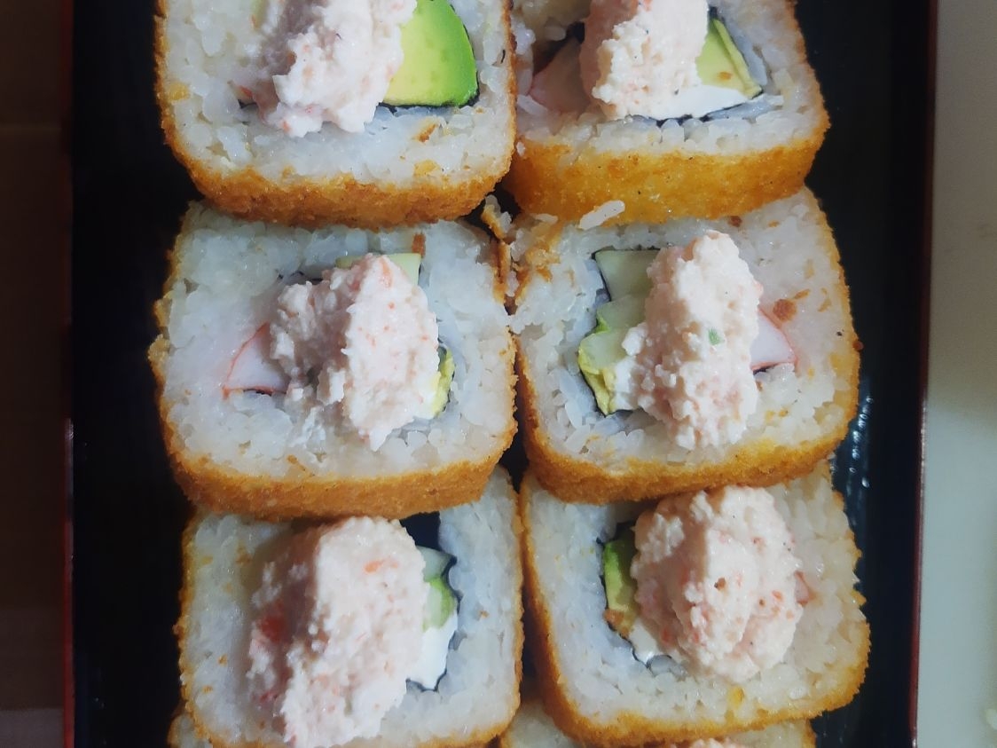 Rollo Empanizado con Camarón