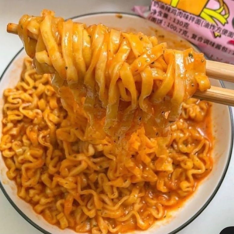 RAMEN BULDAK