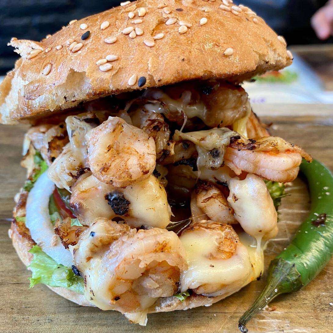 Hamburguesa de Camarón con Queso