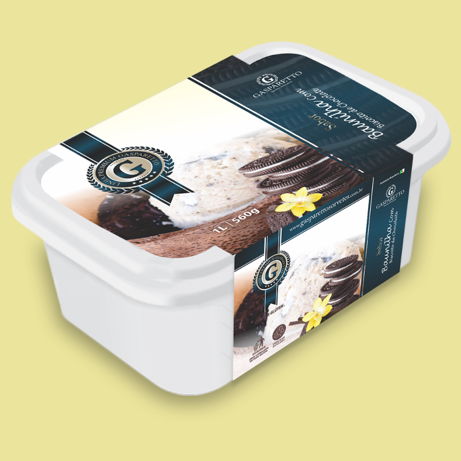 Sorvete artesanal Gasparetto sabor baunilha com pedaços de biscoito de chocolate. Pote 1L.